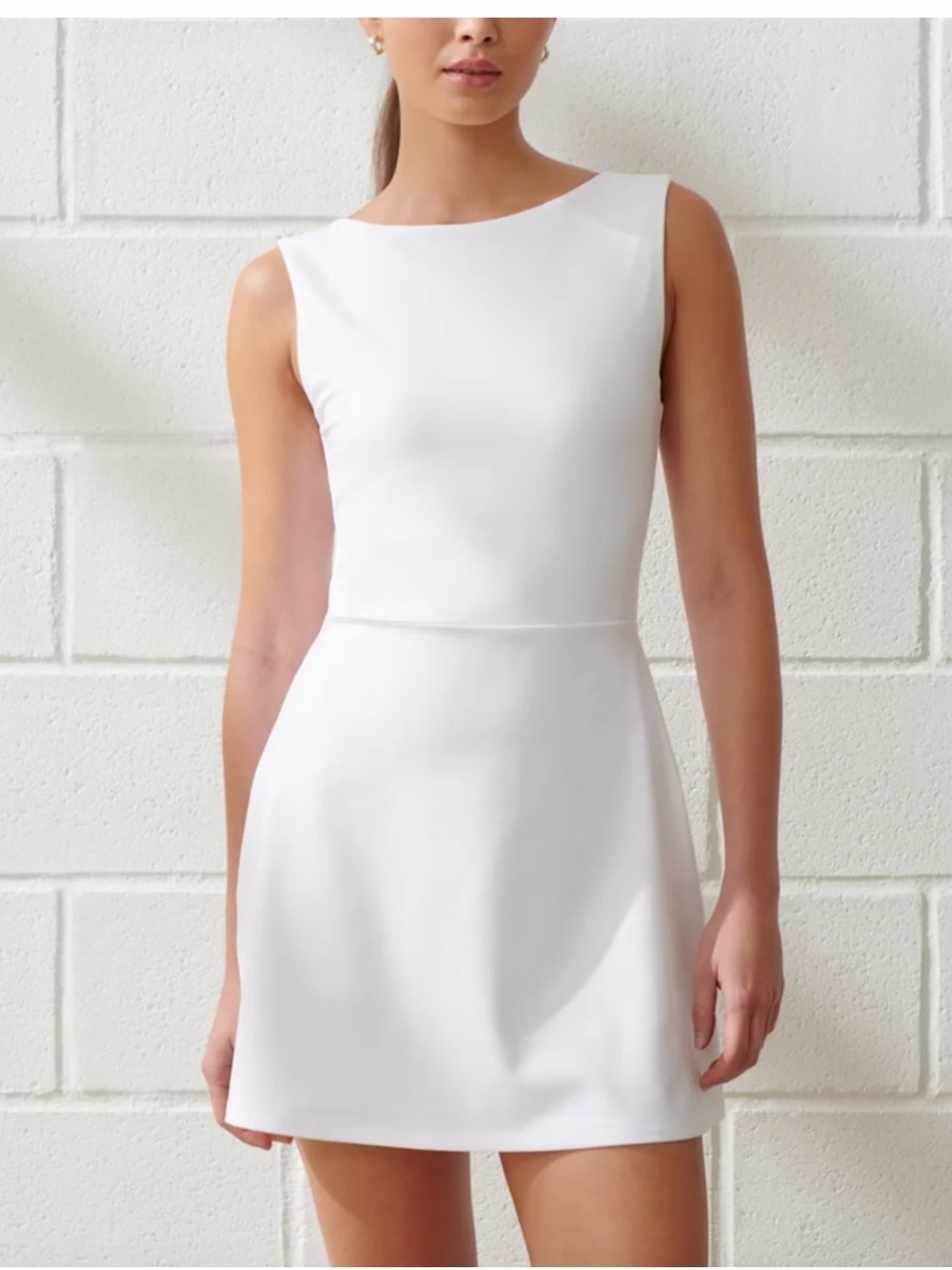 Abercrombie & Fitch YPB sculptLUX Slash Mini Dress